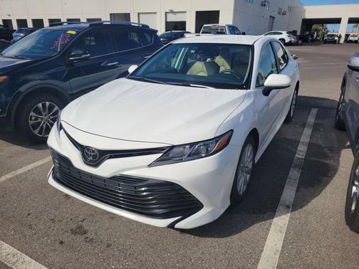2020 Toyota Camry LE
