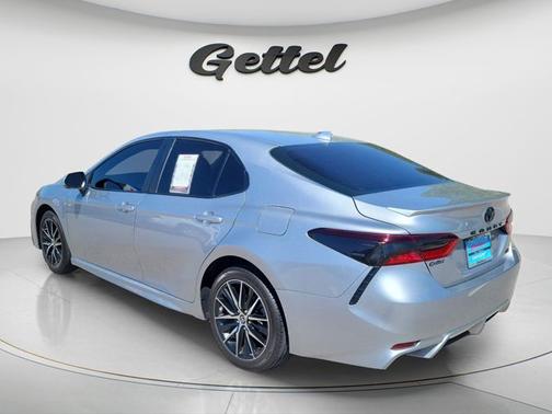 Celestial Silver Metallic 2022 Toyota Camry SE