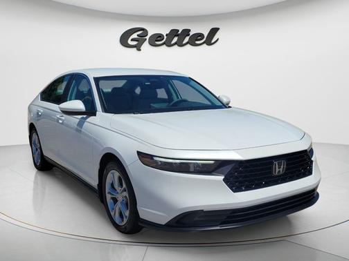 Platinum White Pearl 2023 Honda Accord LX