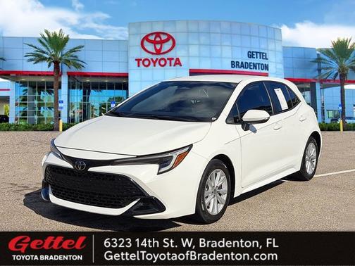 2023 Toyota Corolla Hatchback SE
