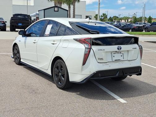 2017 Toyota Prius Four Touring