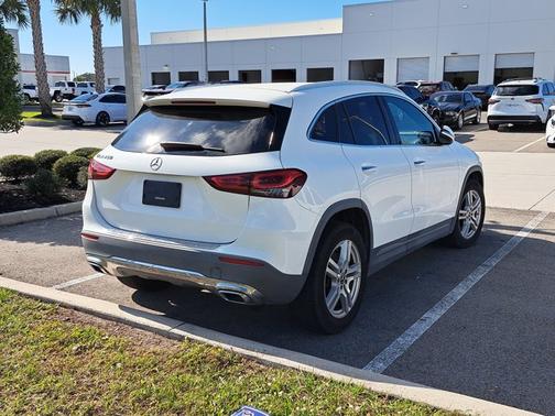 2021 Mercedes-Benz GLA 250 Base 4MATIC