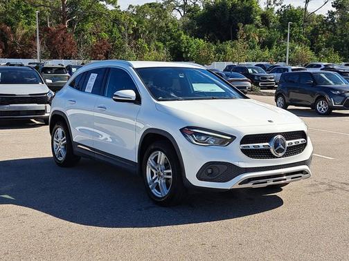 2021 Mercedes-Benz GLA 250 Base 4MATIC