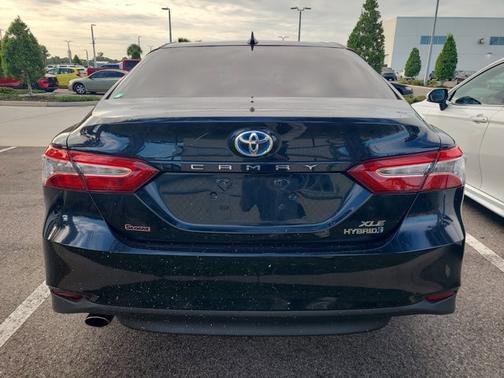 2019 Toyota Camry Hybrid XLE