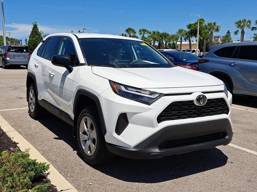2023 Toyota RAV4 LE