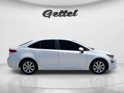 Ice Cap 2025 Toyota Corolla LE