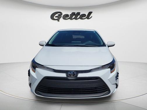 Ice Cap 2025 Toyota Corolla LE