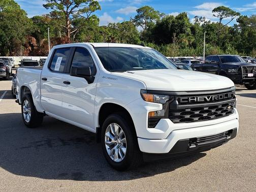 2025 Chevrolet Silverado 1500 Custom