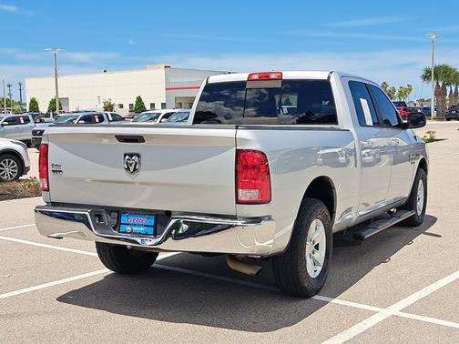 2019 RAM 1500 SLT