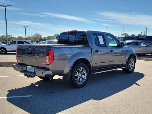 2021 Nissan Frontier SV