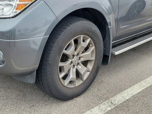 2021 Nissan Frontier SV