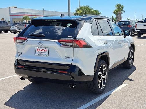 2025 Toyota RAV4 Plug-In Hybrid XSE