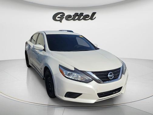 Pearl White 2016 Nissan Altima 2.5 S