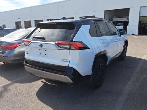 2024 Toyota RAV4 Hybrid Hybrid XSE
