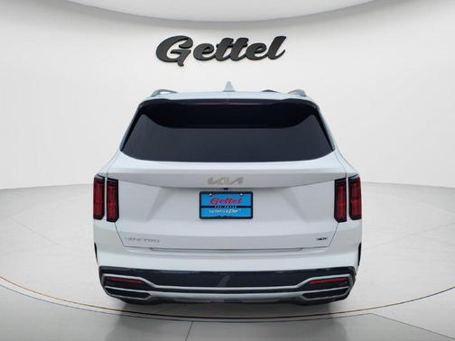 Glacial White Pearl 2023 Kia Sorento SX