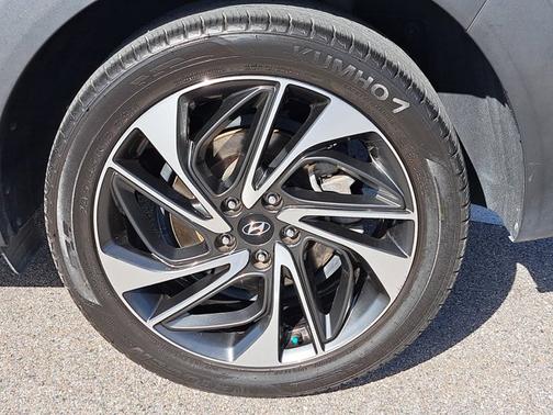 2020 Hyundai TUCSON Sport