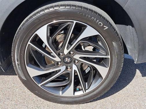 2020 Hyundai TUCSON Sport