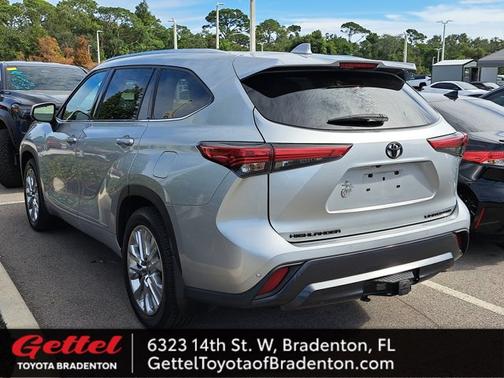 2022 Toyota Highlander Limited