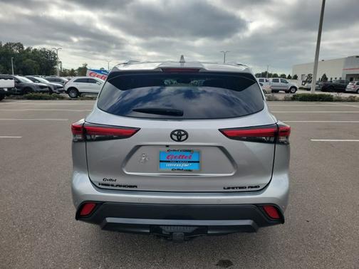 2022 Toyota Highlander Limited
