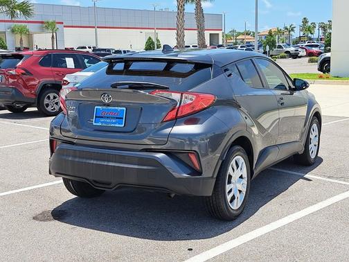 2021 Toyota C-HR LE