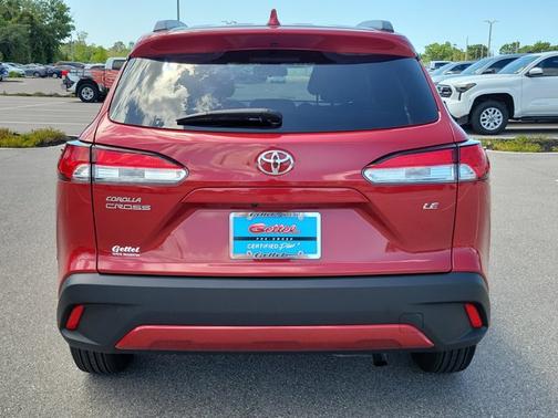 2022 Toyota Corolla Cross LE