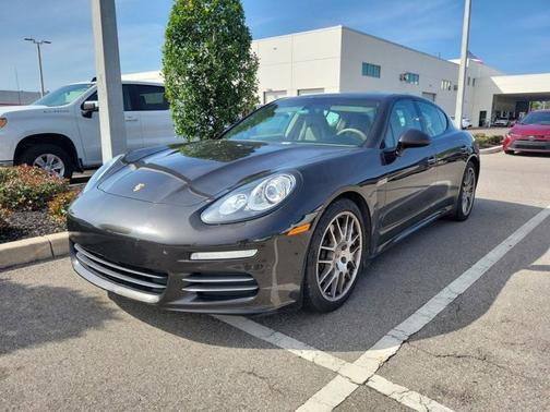 2014 Porsche Panamera 4