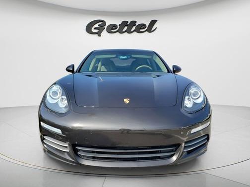 2014 Porsche Panamera 4