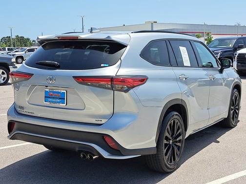 2023 Toyota Highlander XSE