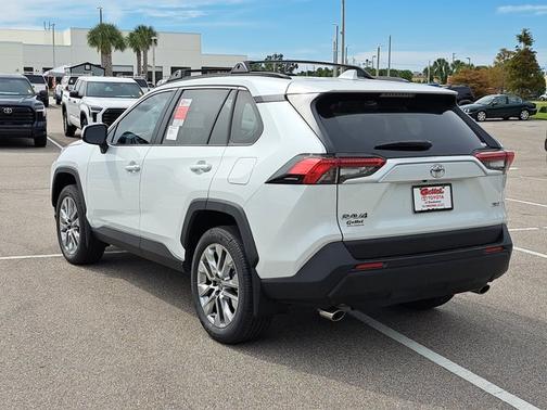 2025 Toyota RAV4 XLE Premium