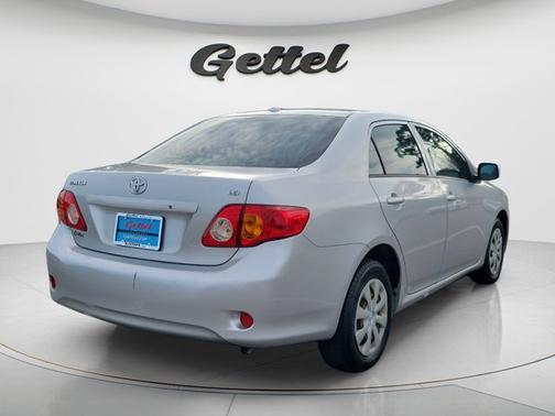 Classic Silver Metallic 2010 Toyota Corolla LE