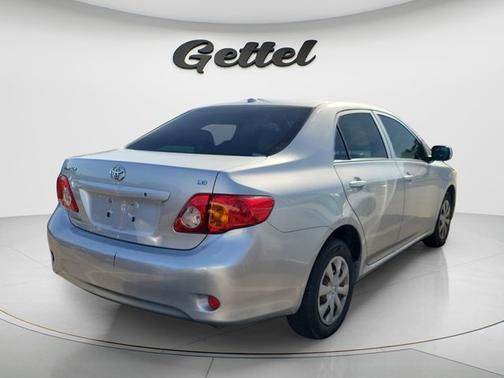 Classic Silver Metallic 2010 Toyota Corolla LE