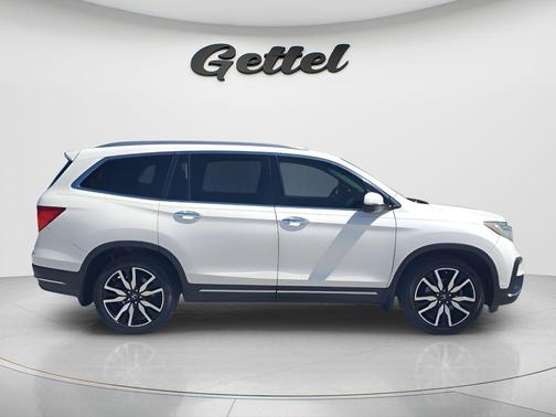 White Diamond Pearl 2019 Honda Pilot Touring 8-Passenger