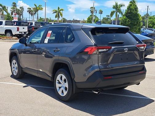 2025 Toyota RAV4 LE