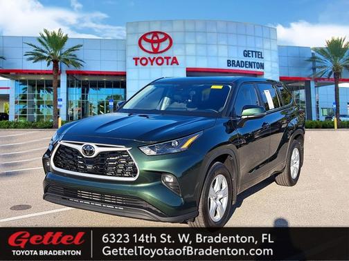 2024 Toyota Highlander LE