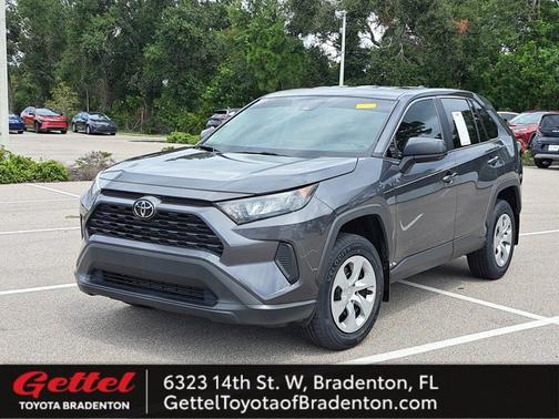2022 Toyota RAV4 LE