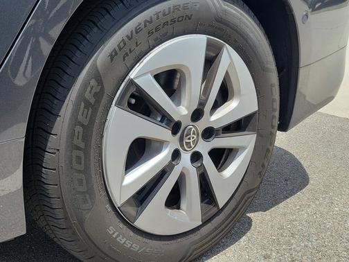 2017 Toyota Prius Three