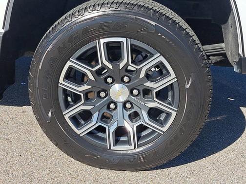 2023 Chevrolet Colorado 2WD LT