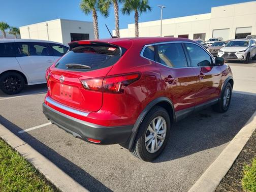2018 Nissan Rogue Sport S