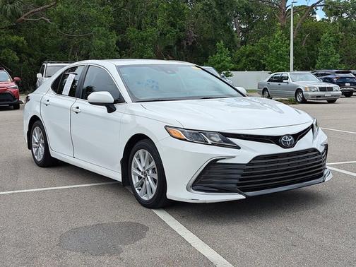 2023 Toyota Camry LE