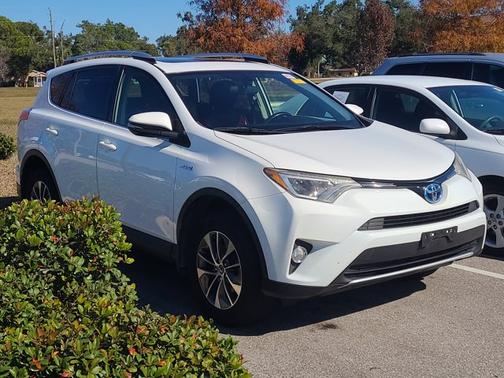 2016 Toyota RAV4 Hybrid XLE