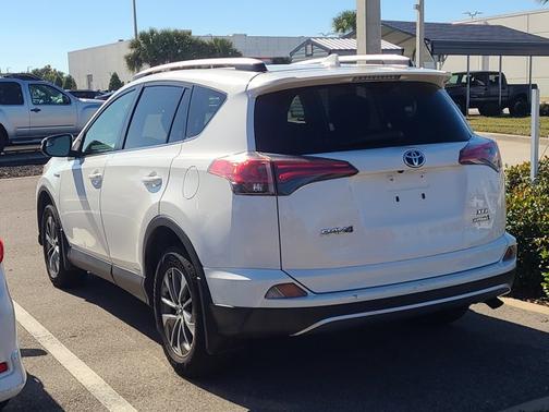 2016 Toyota RAV4 Hybrid XLE