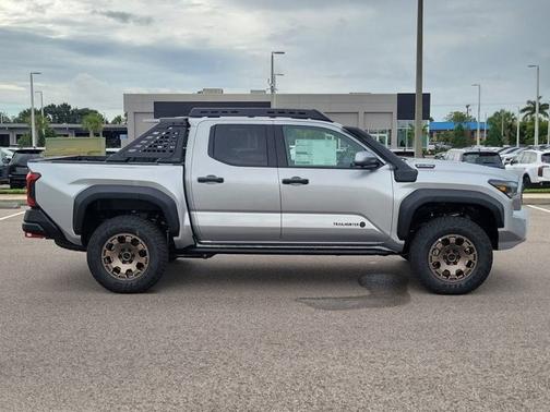 2025 Toyota Tacoma Base