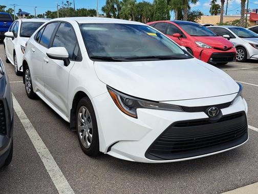 2025 Toyota Corolla LE