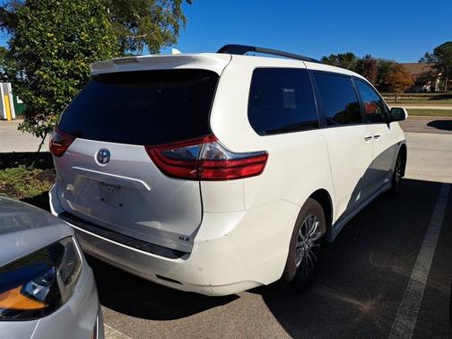2020 Toyota Sienna Limited