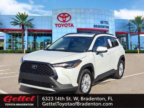 2024 Toyota Corolla Cross LE