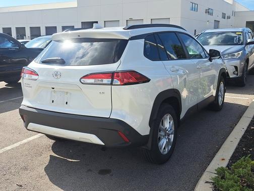 2024 Toyota Corolla Cross LE