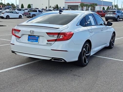 2022 Honda Accord Sport SE