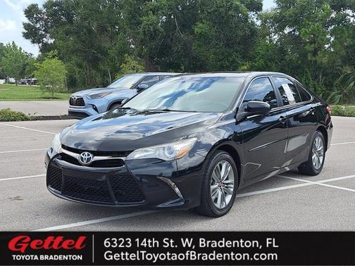 2017 Toyota Camry SE
