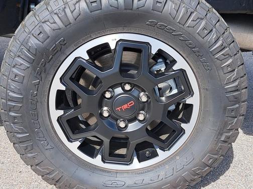 2025 Toyota Tacoma TRD Off Road