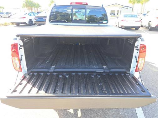 2020 Nissan Frontier SV